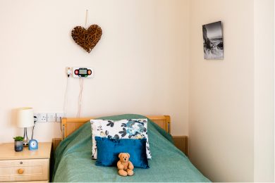 Comfortable Single Bedroom with Personal Touches